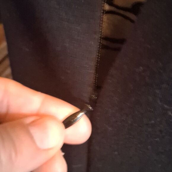 ANN TAYLOR LOFT BLACK SLEEVELESS TURNLOCK POCKET DRESS SIZE 8P - Picture 8 of 8